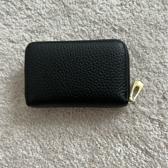 Small leather zipper card holder with bee design - Picture 3 of 3